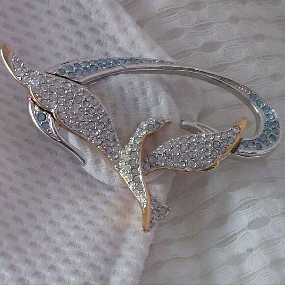 Vintage 1999 Swarovski Flying Bird Freedom Brooch Pin Crystal Paved Two Tones - Picture 2 of 9